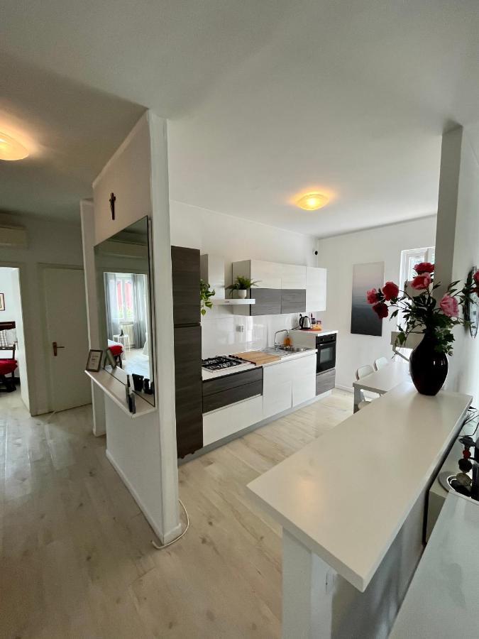 Your Familyapartment In Sirmione Ngoại thất bức ảnh