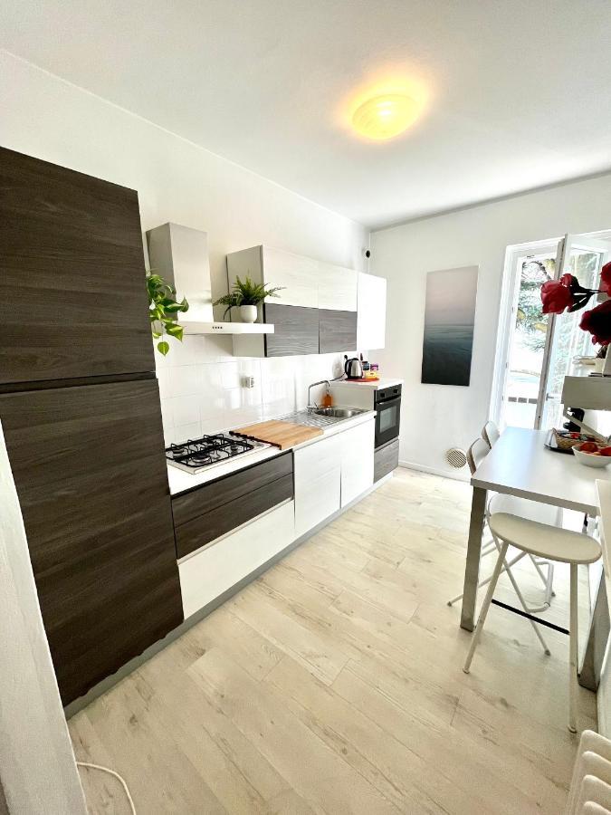 Your Familyapartment In Sirmione Ngoại thất bức ảnh