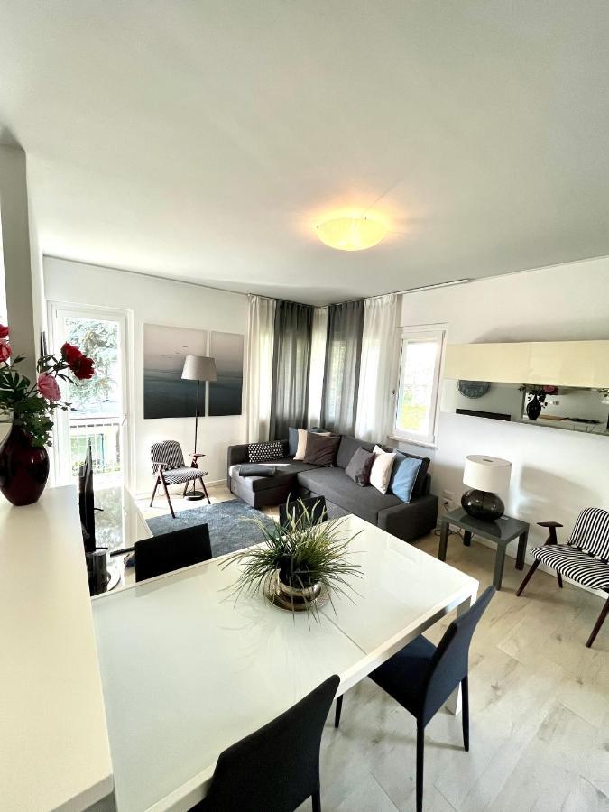 Your Familyapartment In Sirmione Ngoại thất bức ảnh