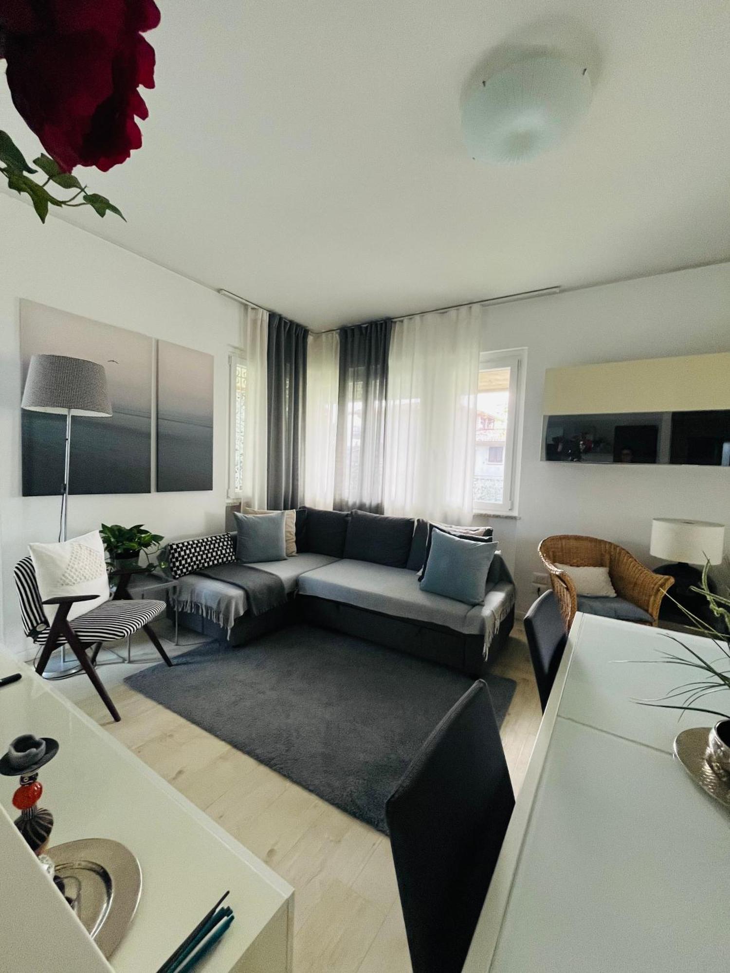 Your Familyapartment In Sirmione Ngoại thất bức ảnh