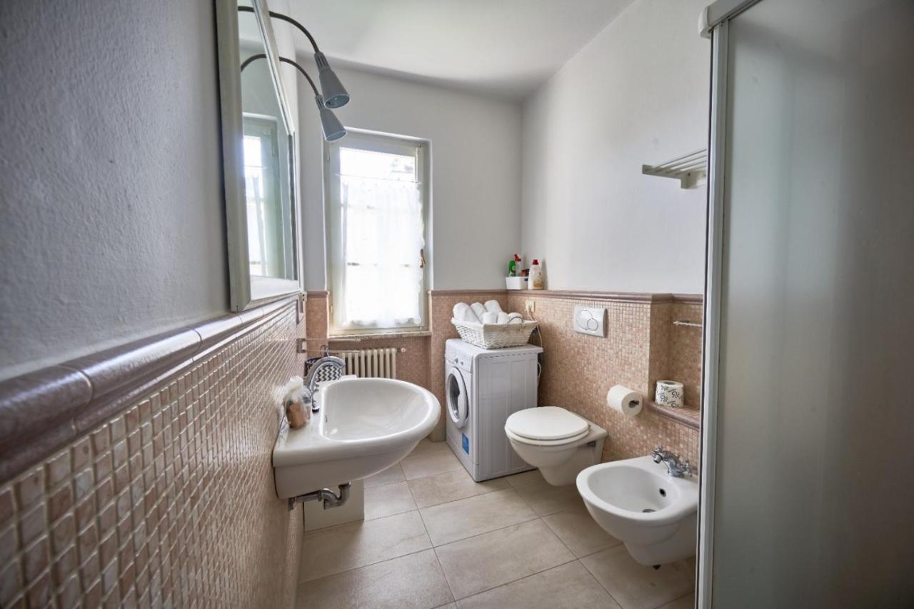 Your Familyapartment In Sirmione Ngoại thất bức ảnh